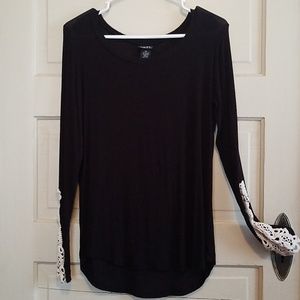 👑Black long sleeve shirt